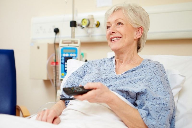 The Importance of Bedside Leisure Activities for Seniors