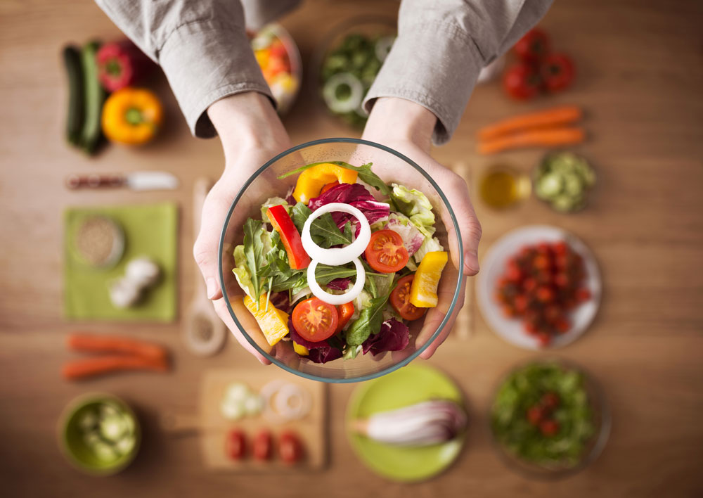 Healthy fresh salad to lower bad cholesterol.